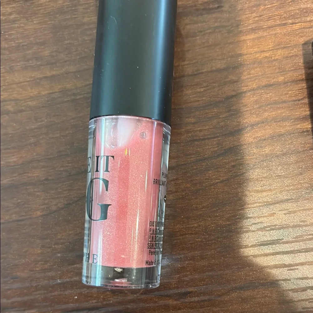 Morphe Cream and Pink Lipstick Collection